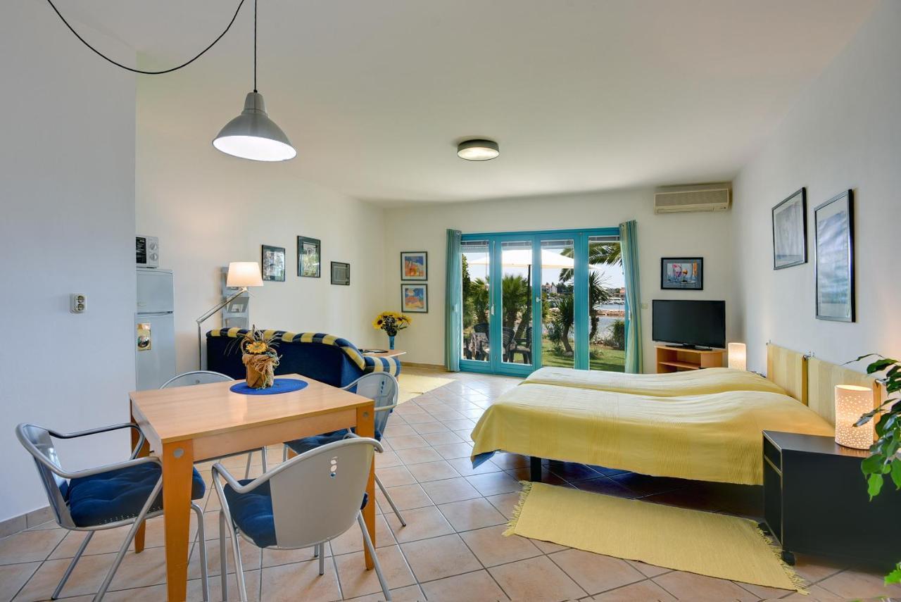 Apartments Villa Ana Medulin Eksteriør bilde